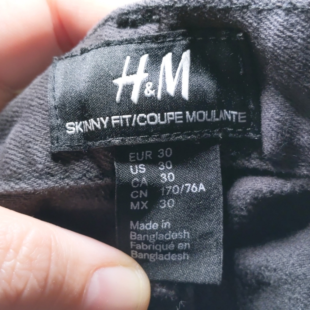 H&M, skinny fit 30 black